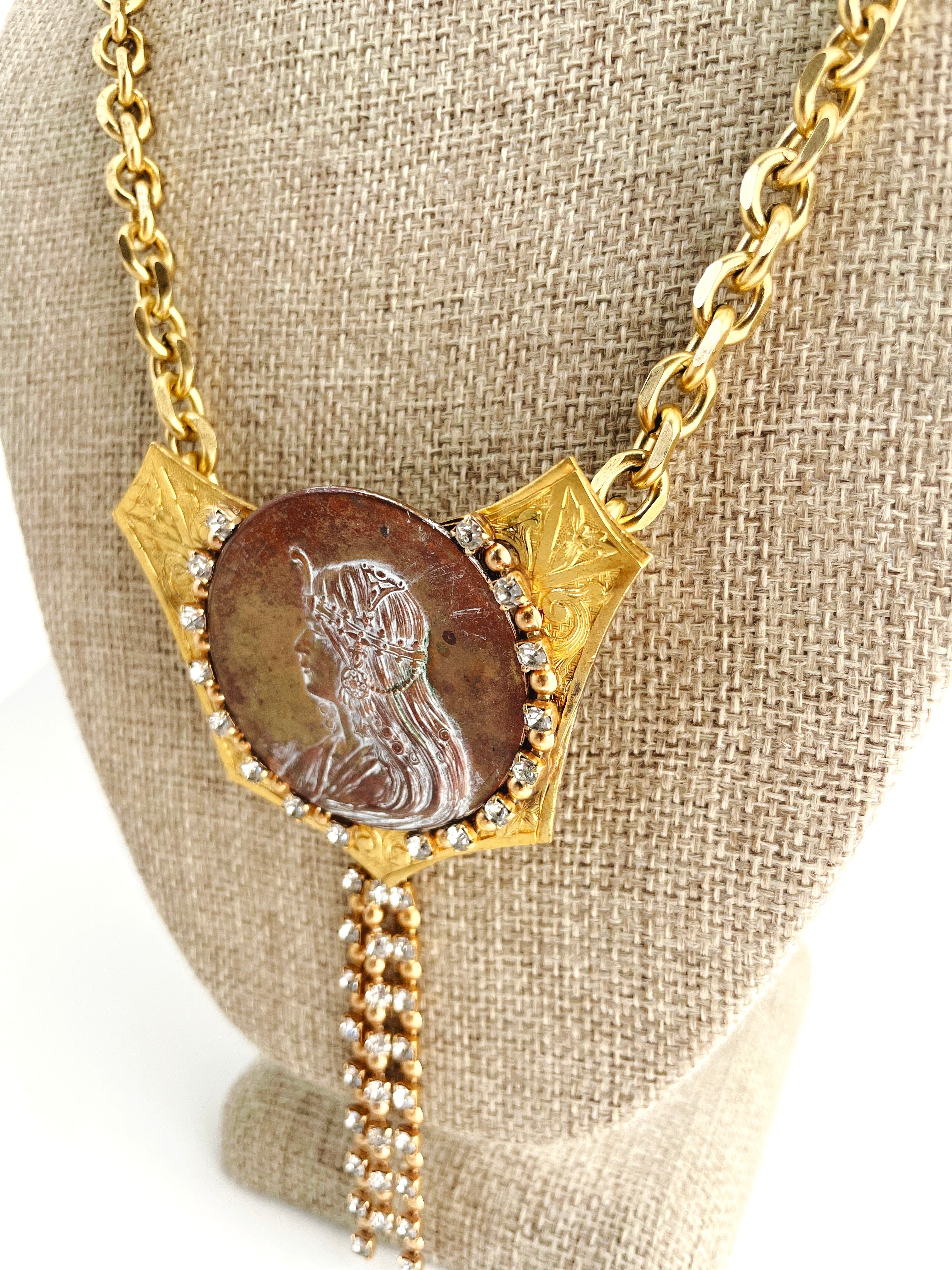 ALYSSA NECKLACE