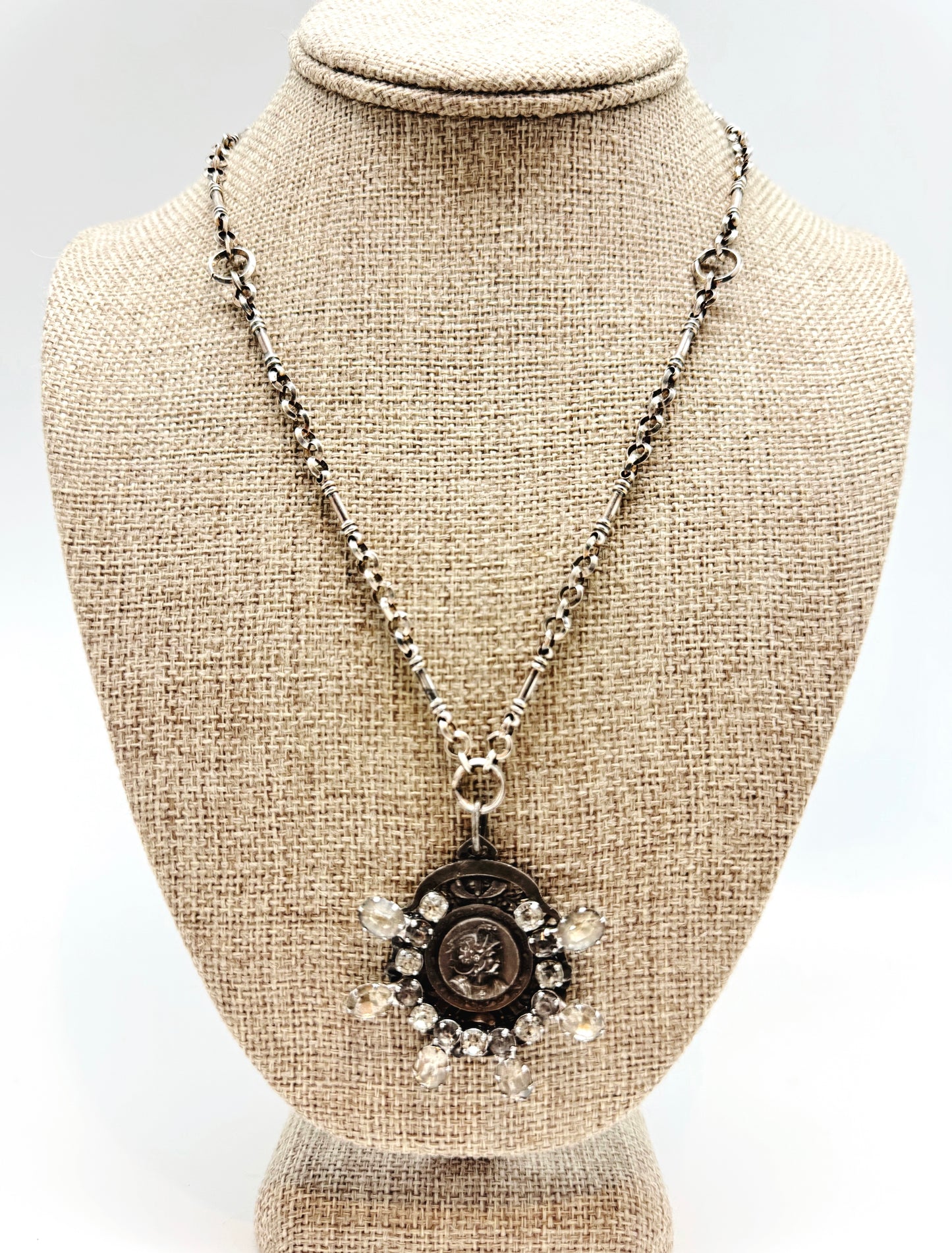 ADVENTURER NECKLACE