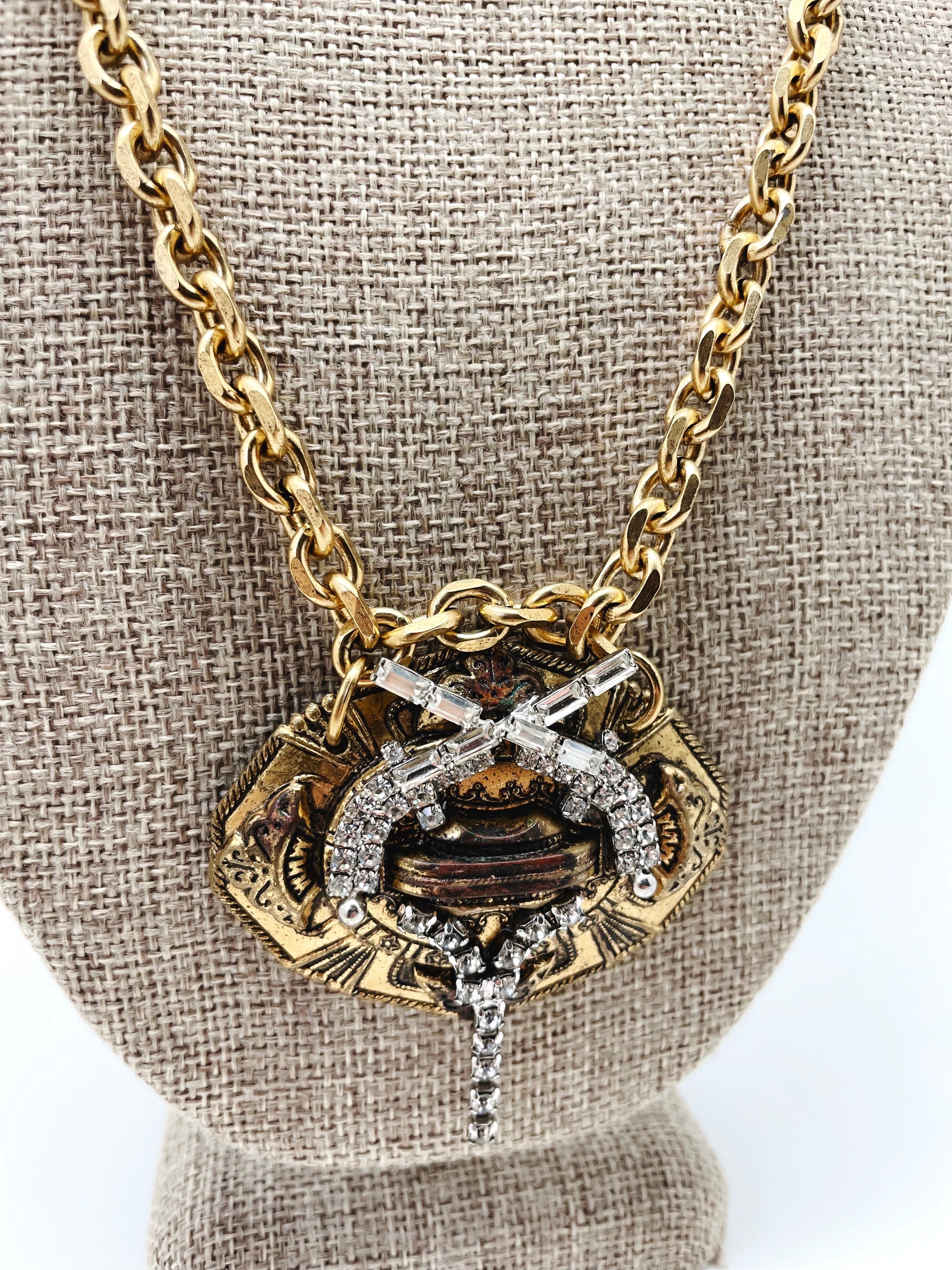 DIXIE NECKLACE