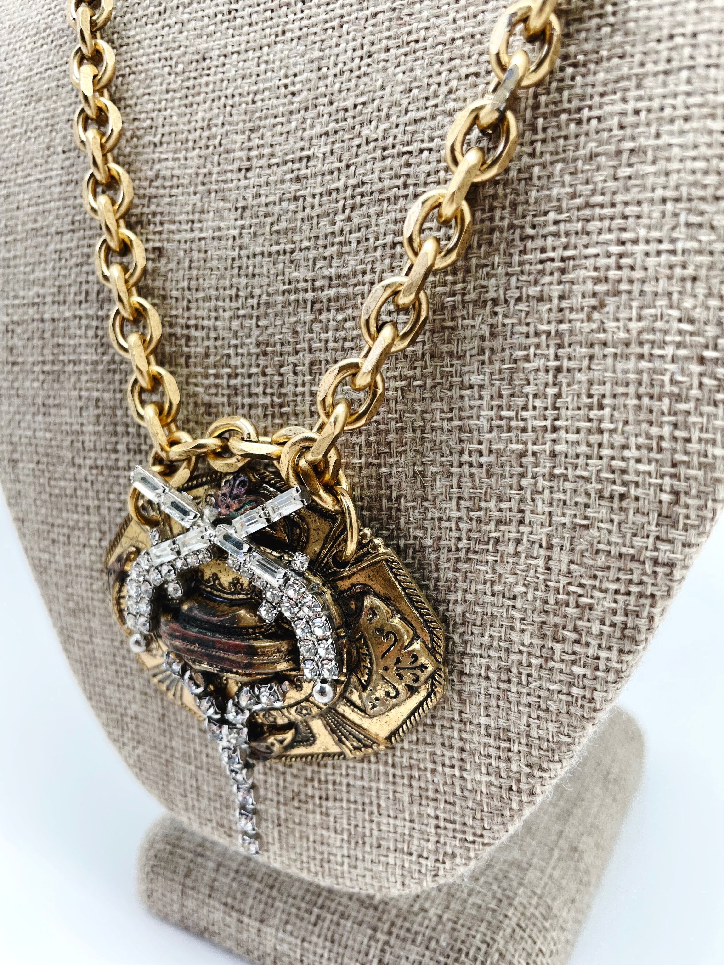 DIXIE NECKLACE