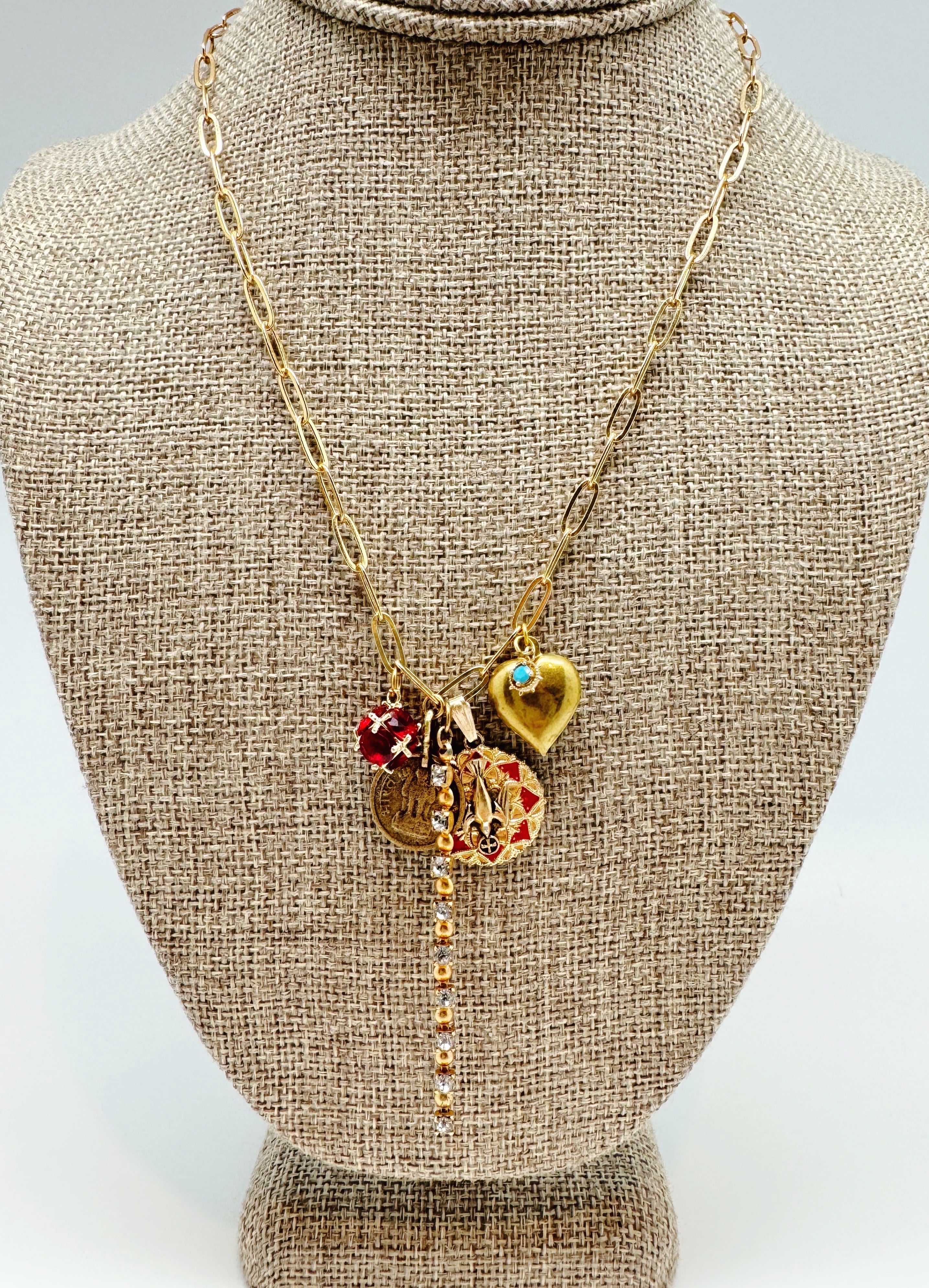 HAPPY NECKLACE