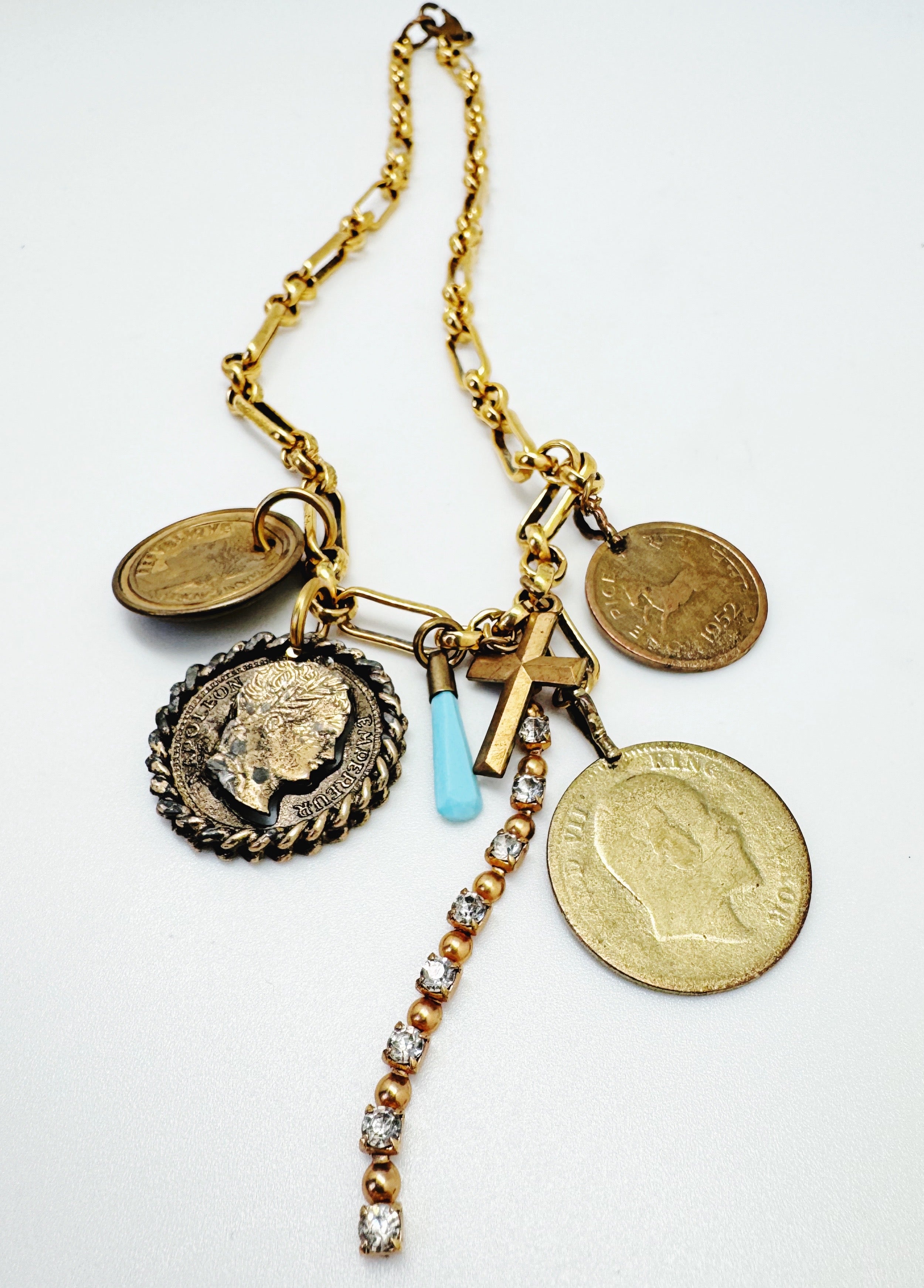 LUCY NECKLACE