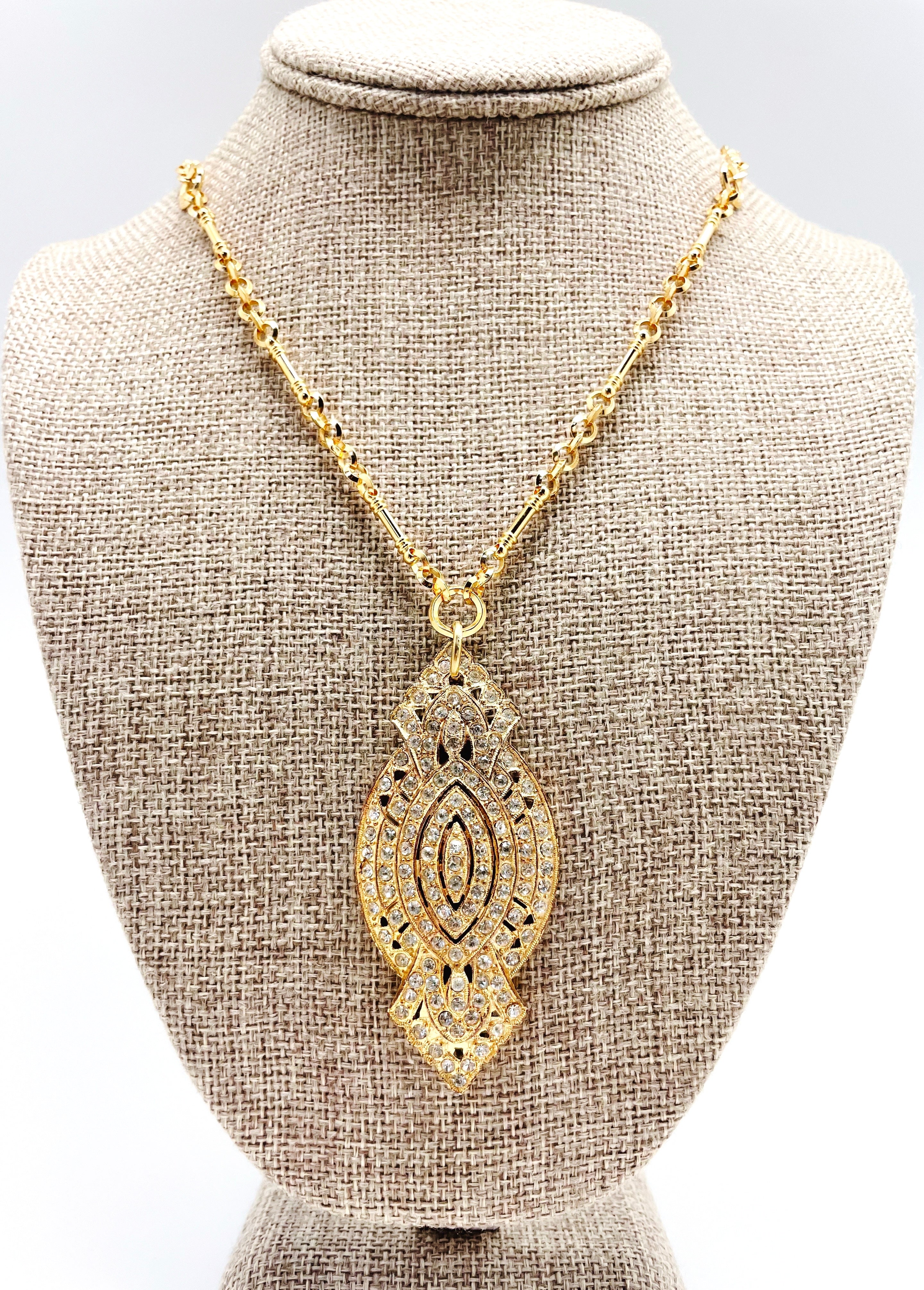 THE MARILYN NECKLACE