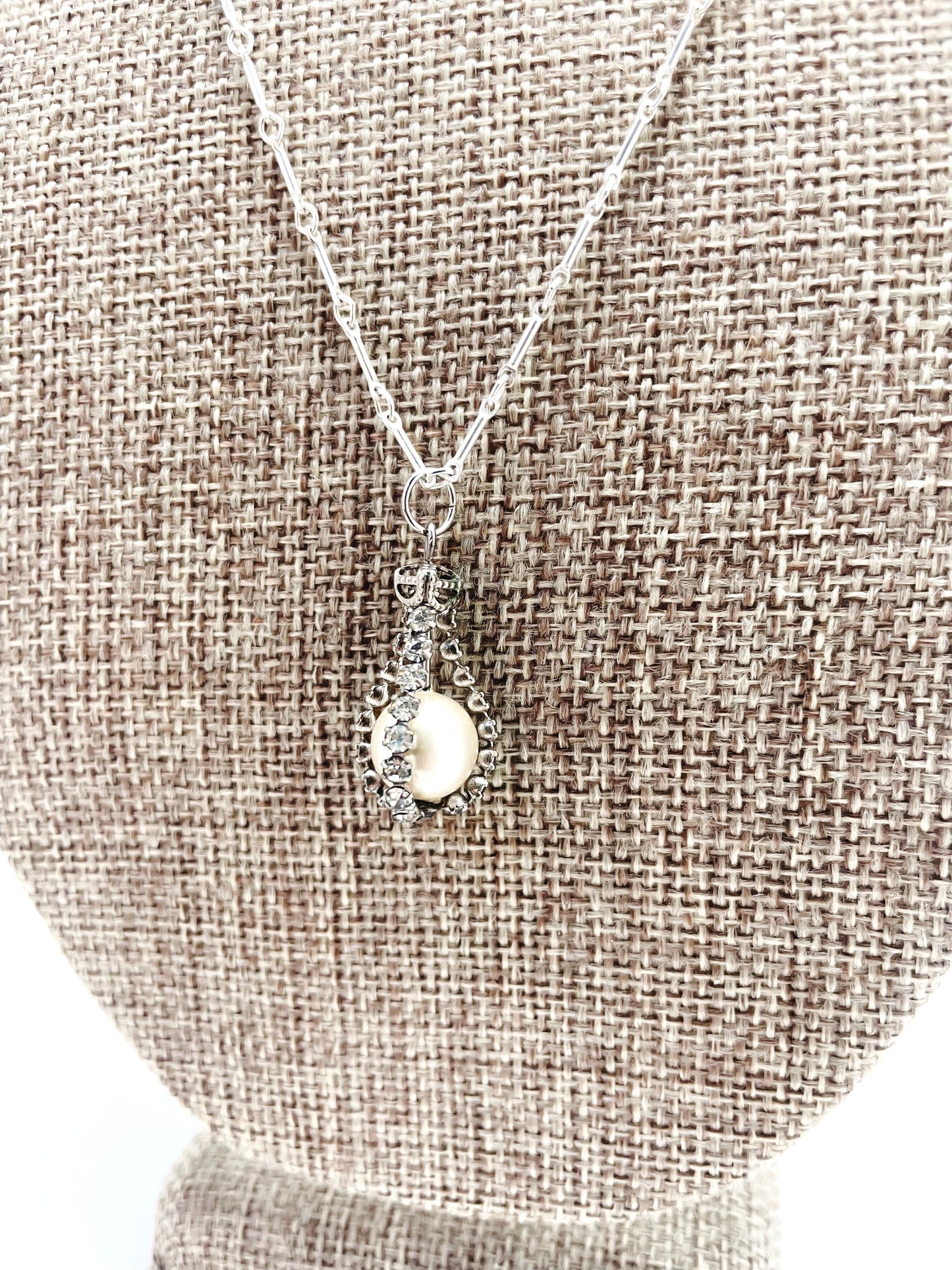 PEARL DROP NECKLACE
