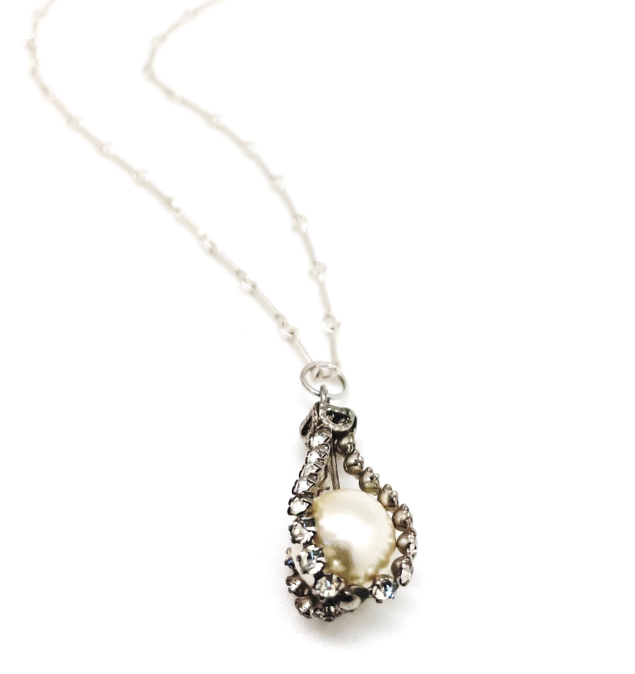 PEARL DROP NECKLACE