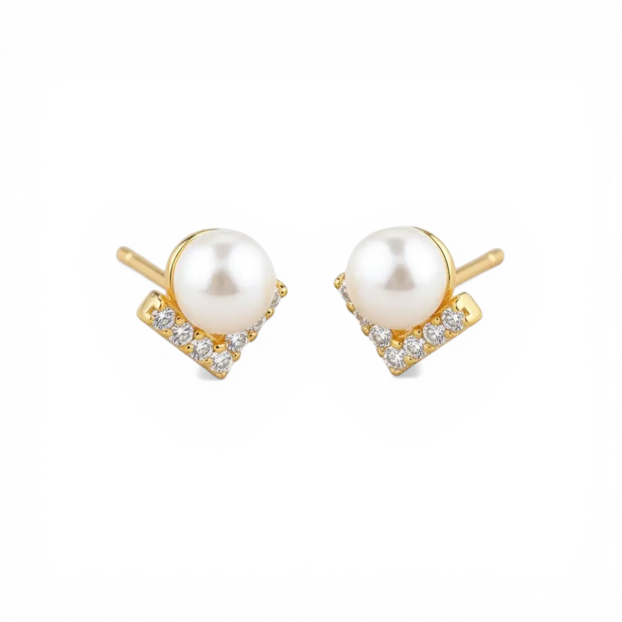 SAYLOR PEARL STUDS