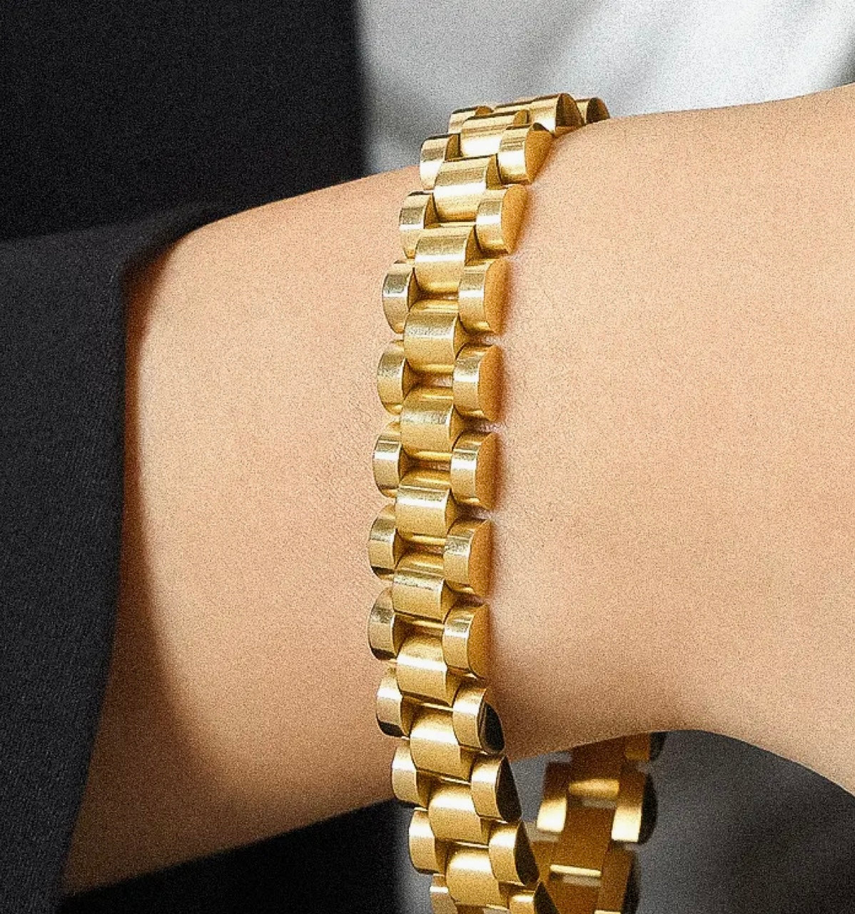 WATCH OUT BRACELET