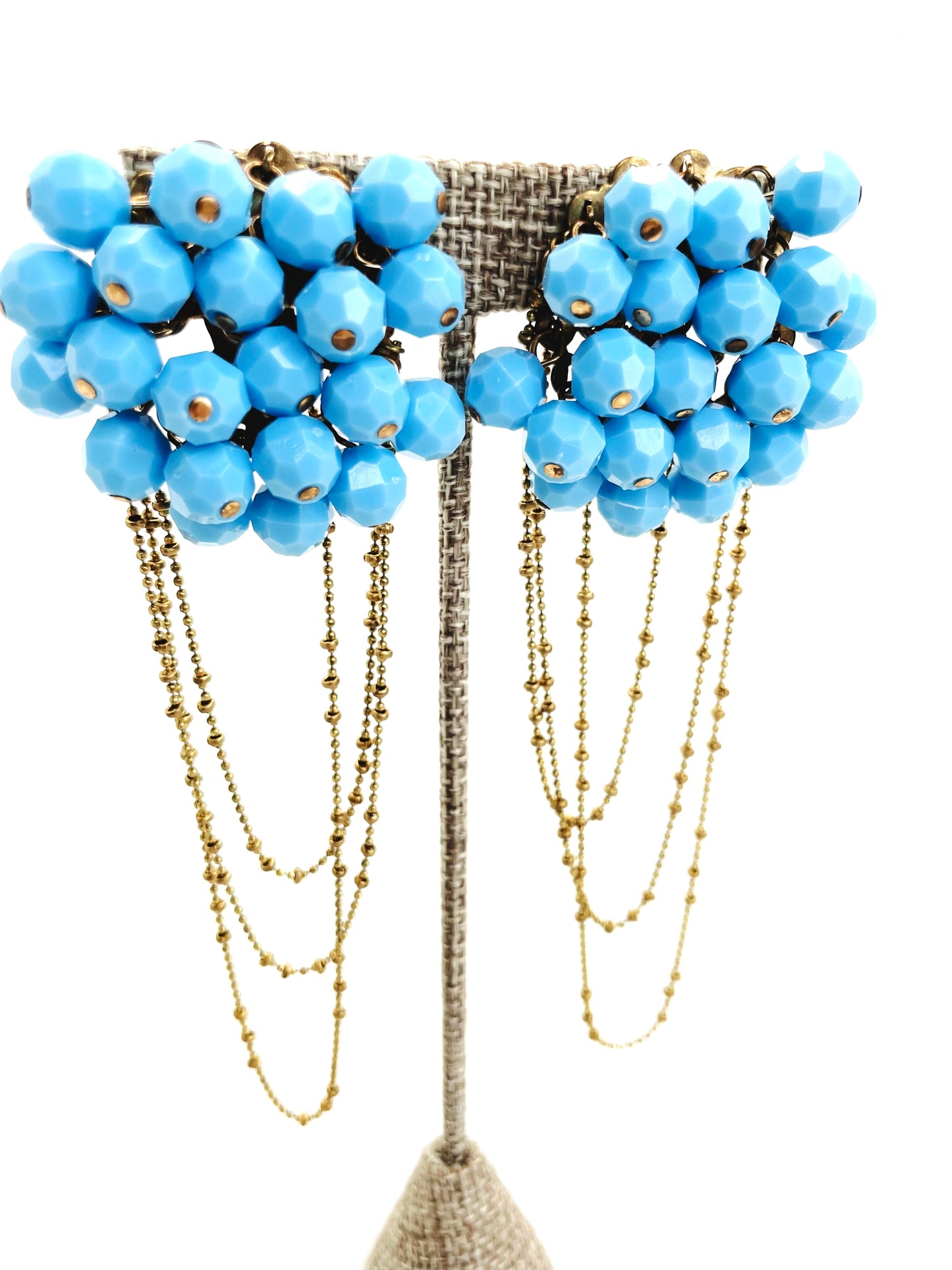 MISS. JACKIE EARRINGS