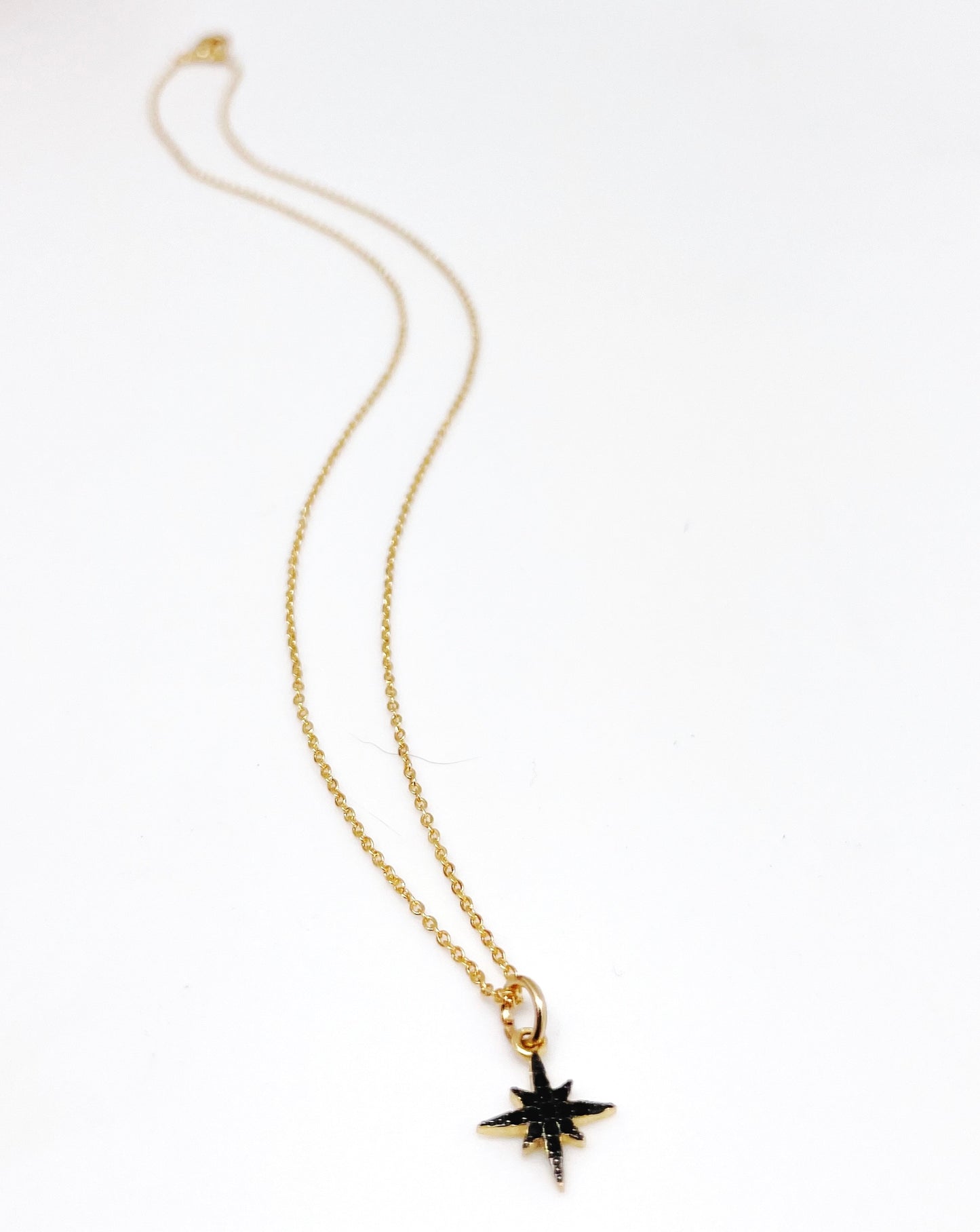 STAR NECKLACE
