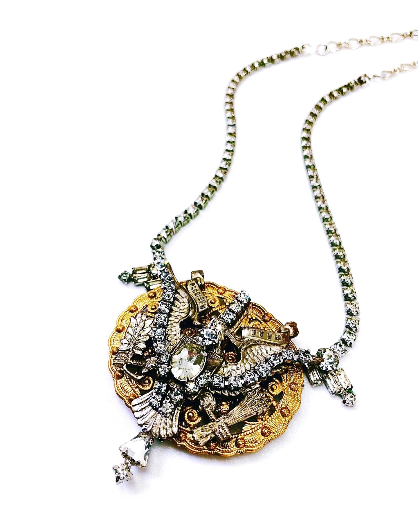 JESSIE NECKLACE