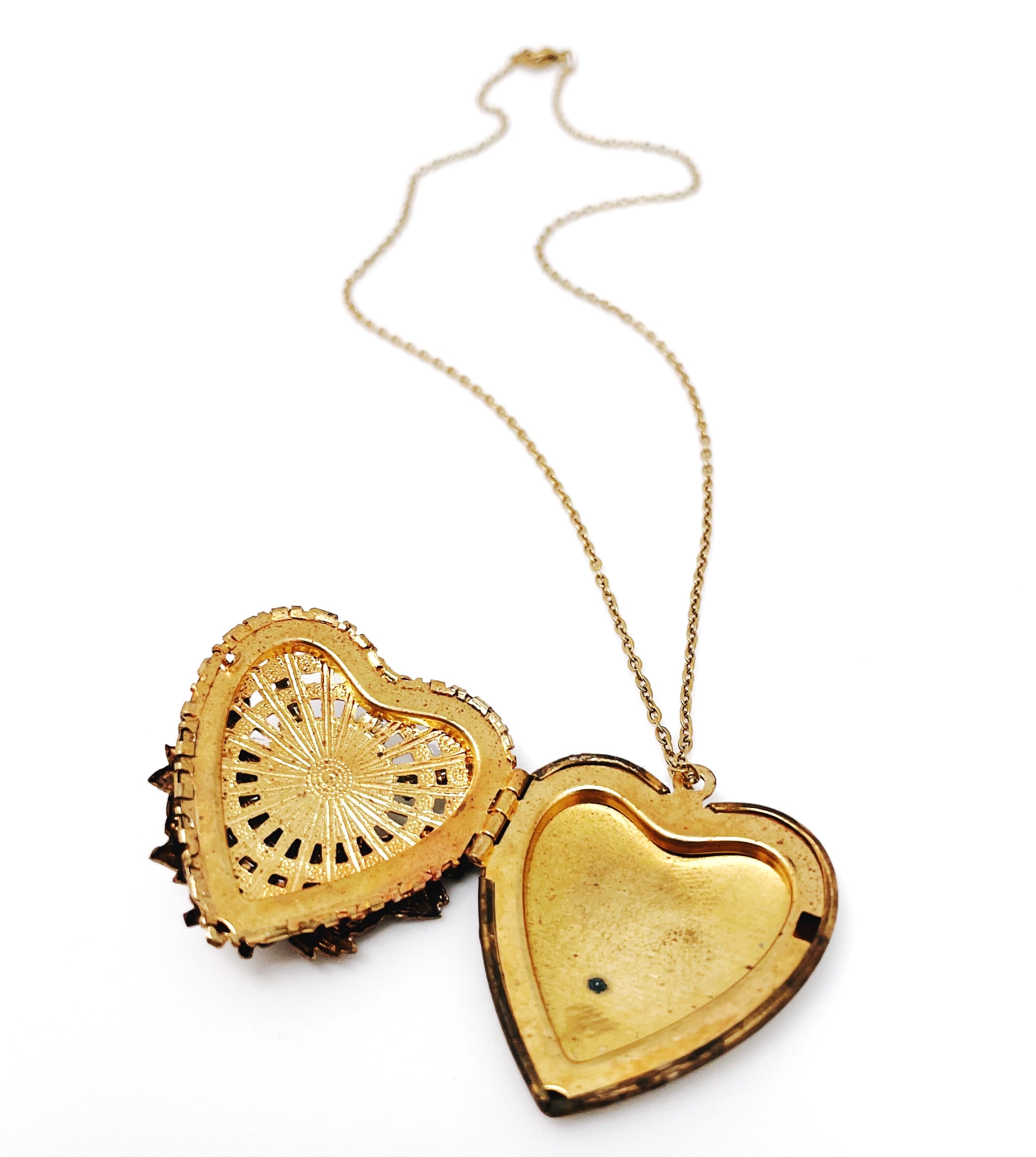 KEEPSAKE NECKLACE
