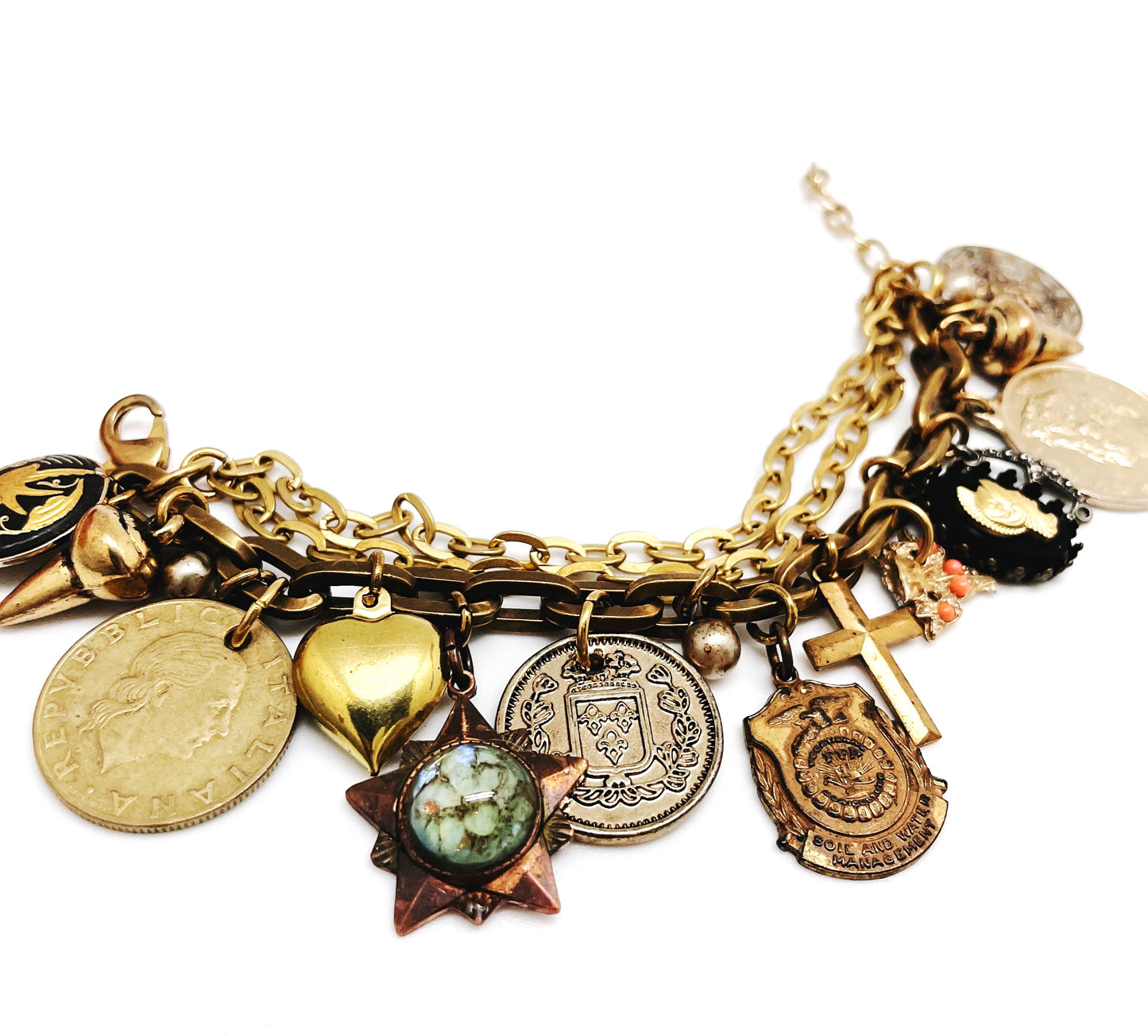 LILY CHARM BRACELET