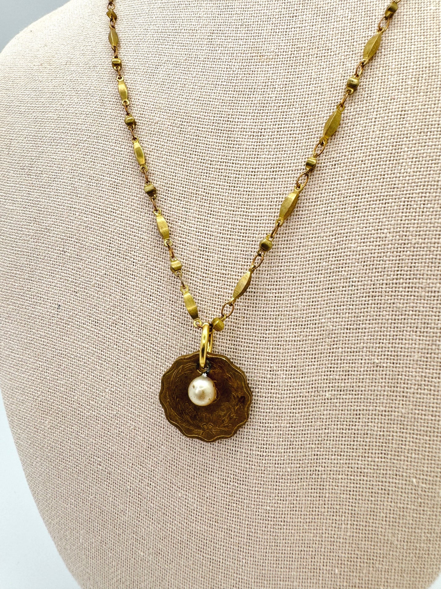 FINLEY NECKLACE