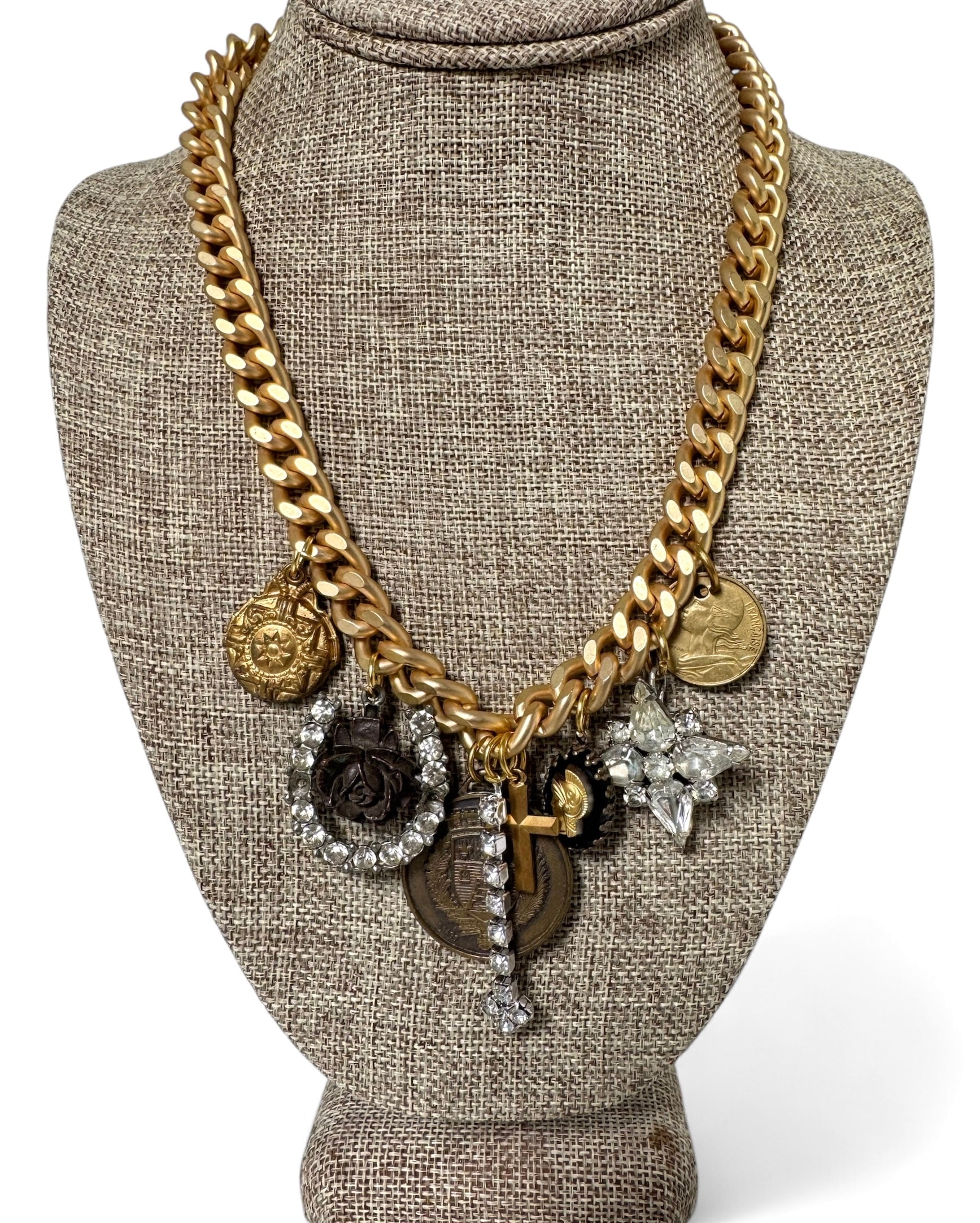 GOLDEN HEIRLOOM NECKLACE
