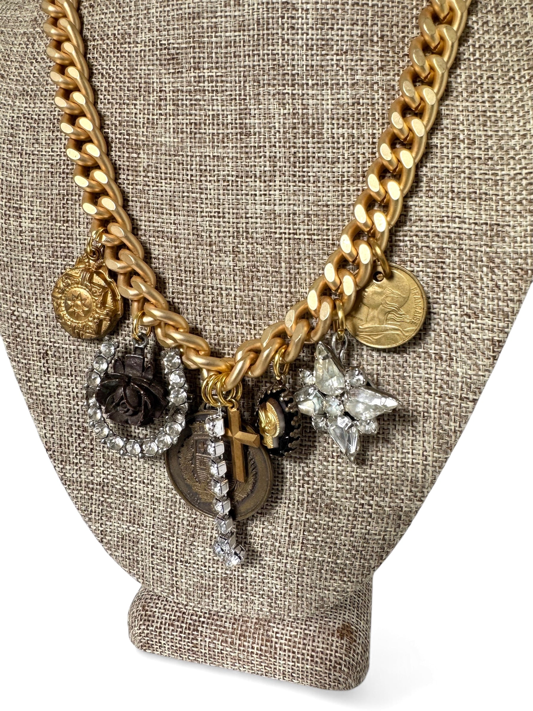 GOLDEN HEIRLOOM NECKLACE
