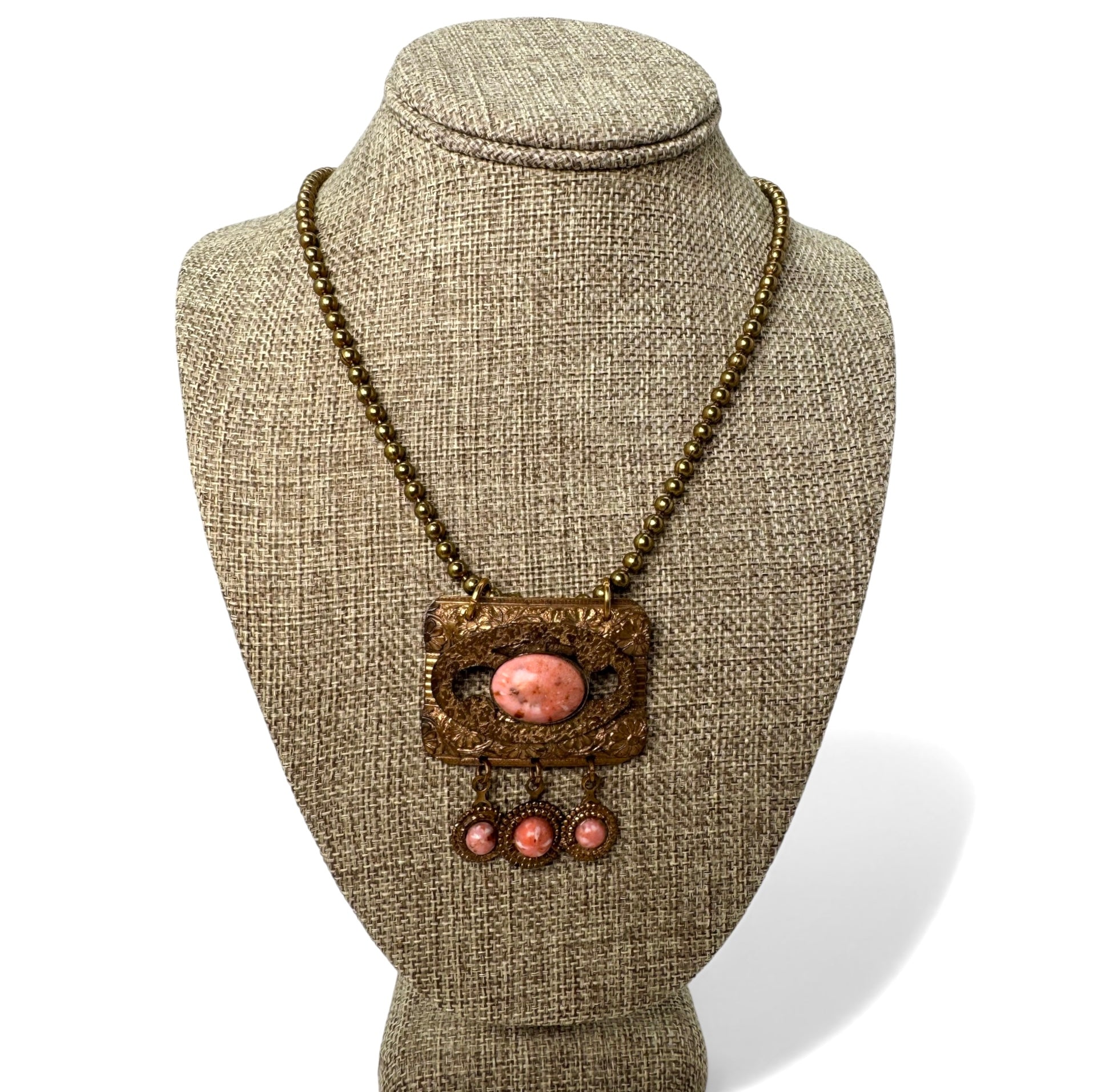LAINEY NECKLACE