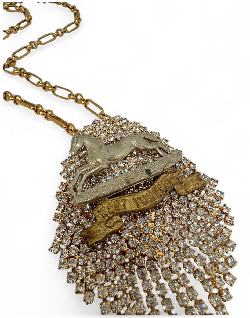 THE MAJESTIC RUN NECKLACE
