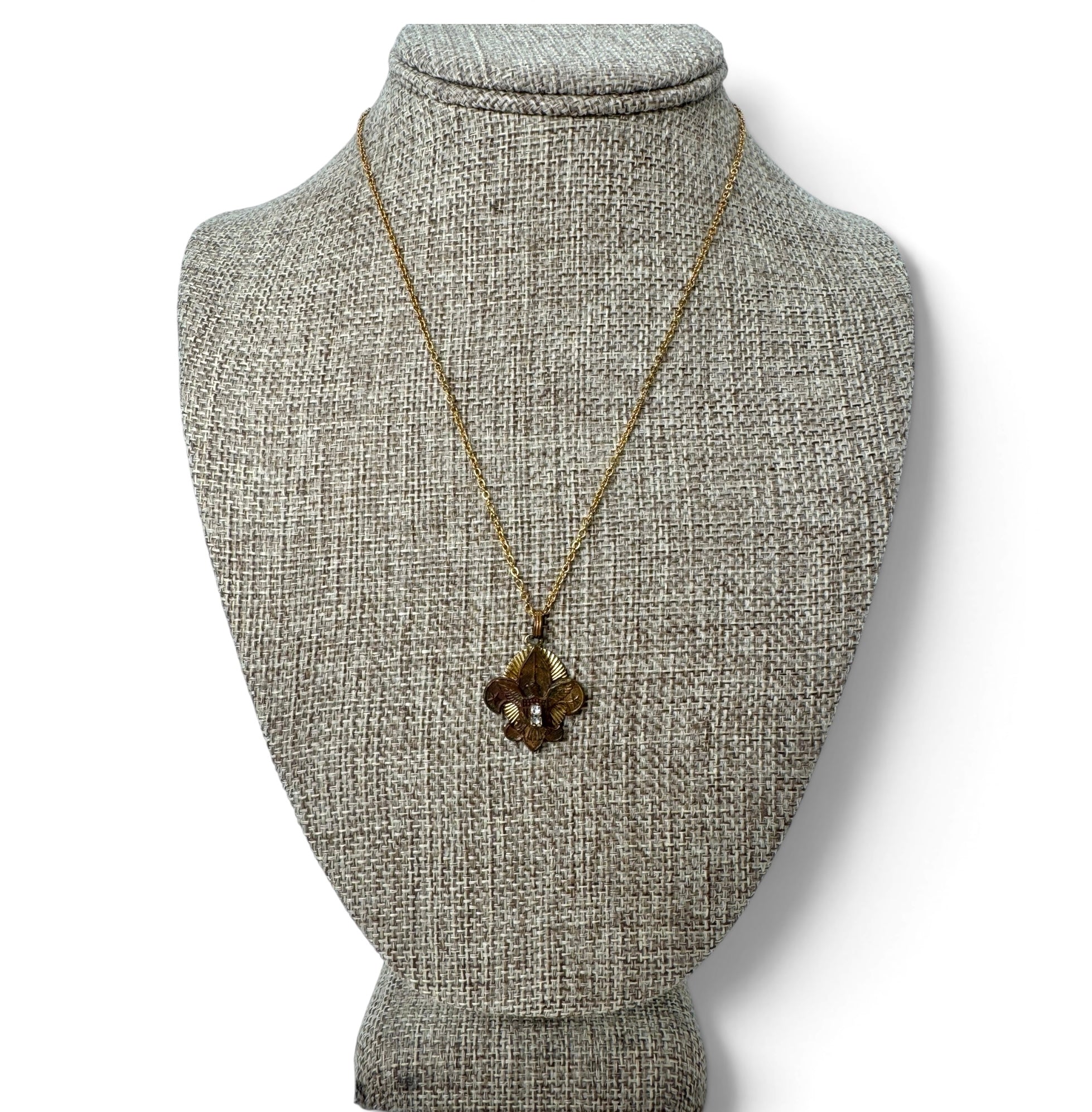 ORLEANS NECKLACE