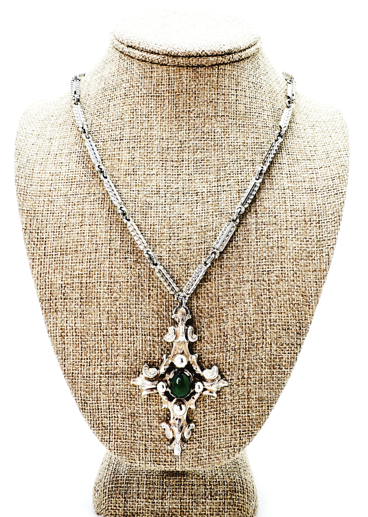 TABITHA NECKLACE