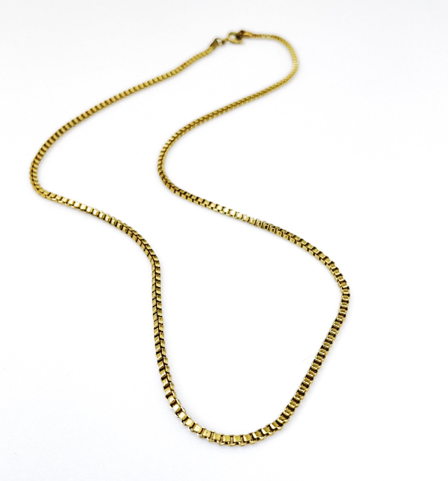 BOX CHAIN NECKLACE