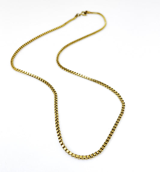 BOX CHAIN NECKLACE