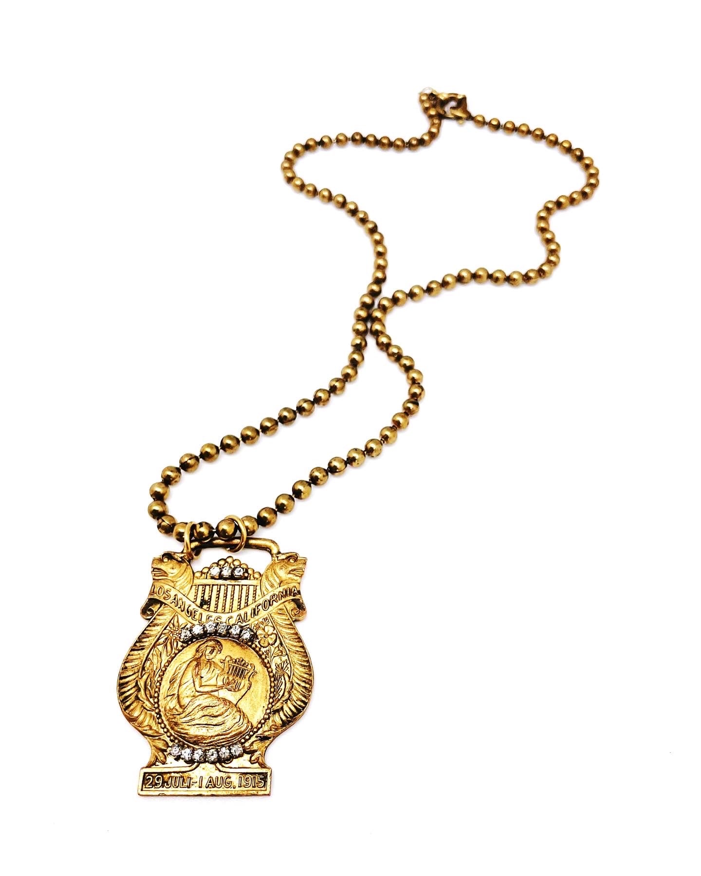 ISABELLE NECKLACE
