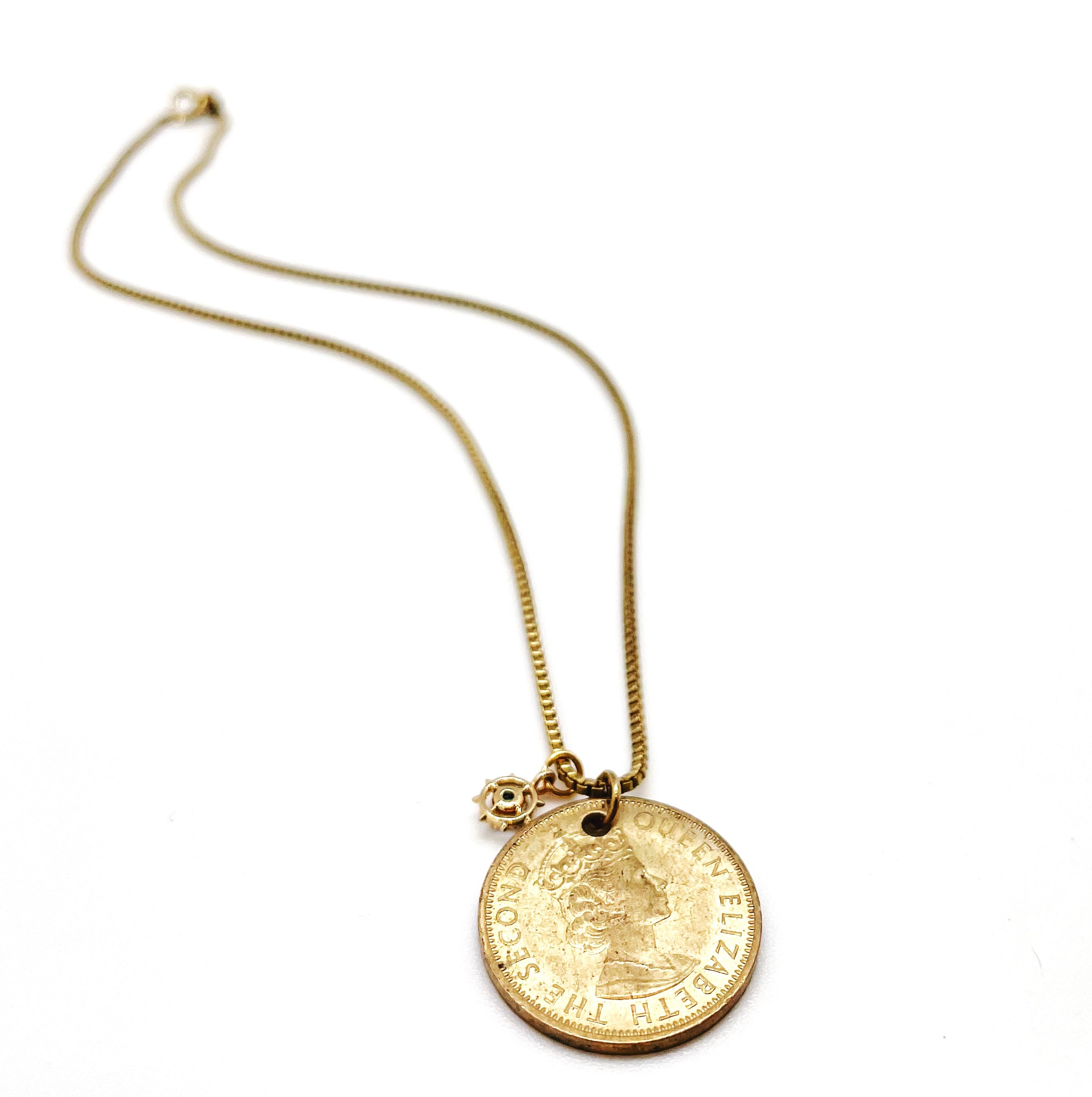BLUE QUEEN NECKLACE