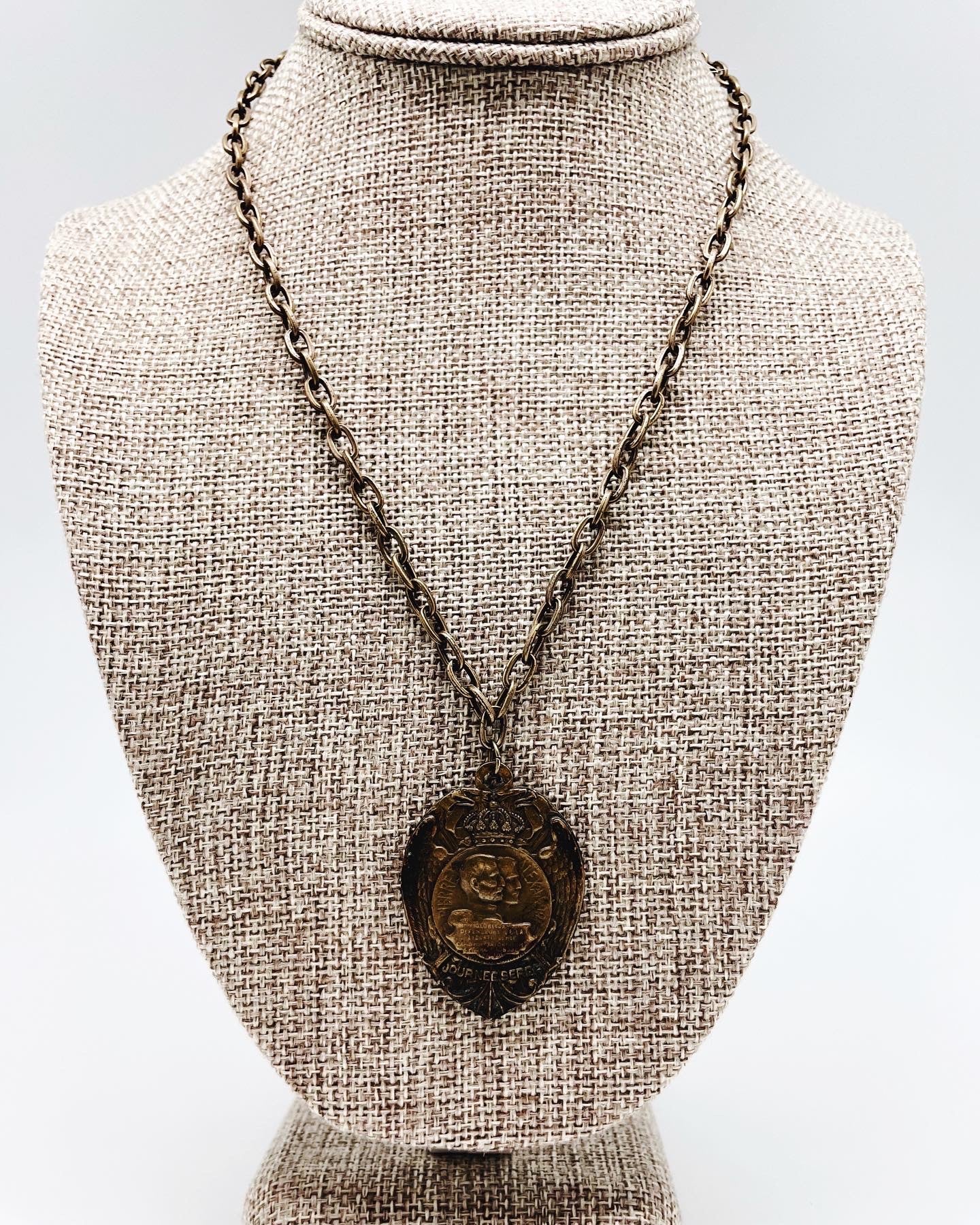 JAMISON NECKLACE