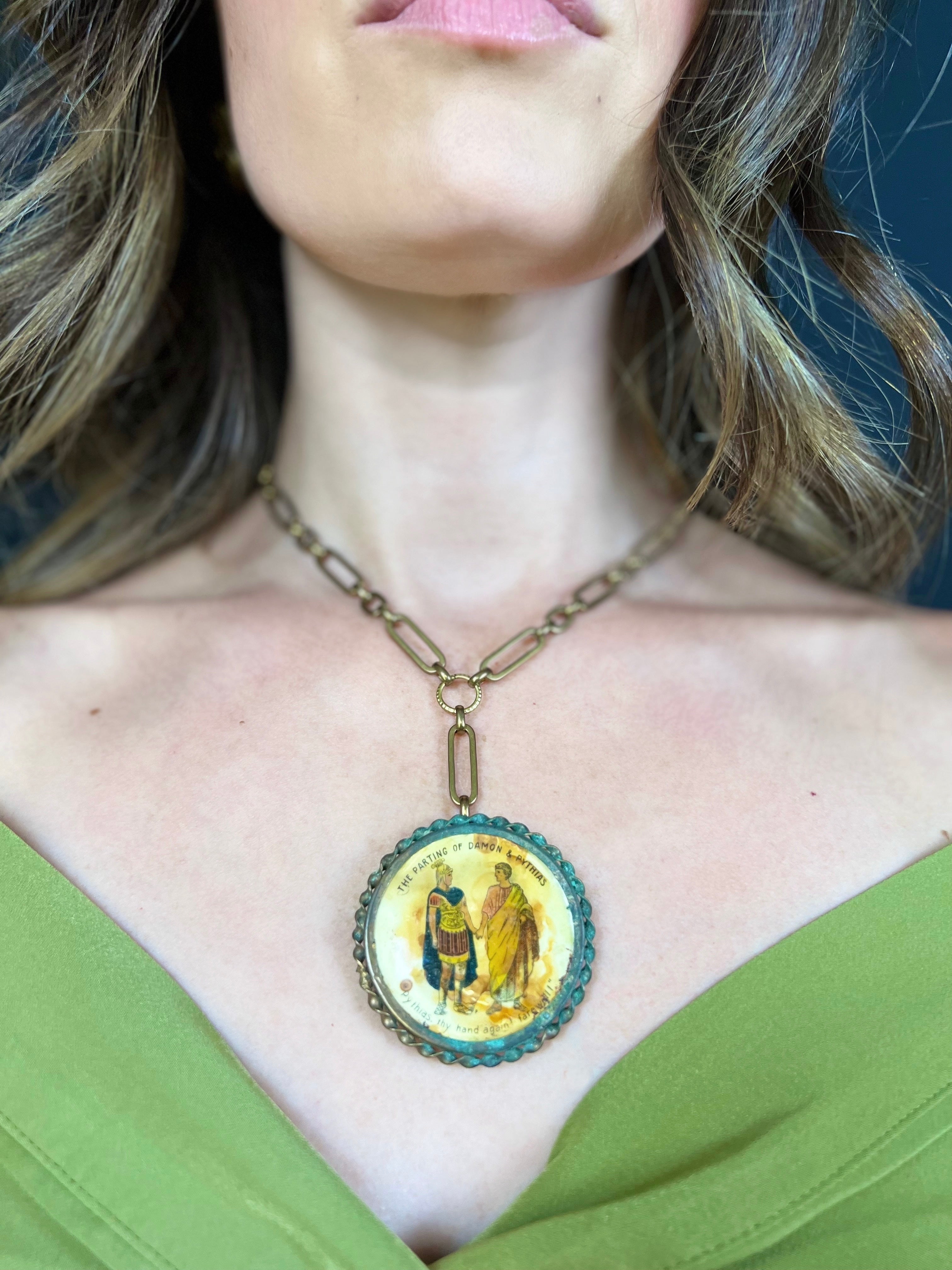 FAREWELL NECKLACE